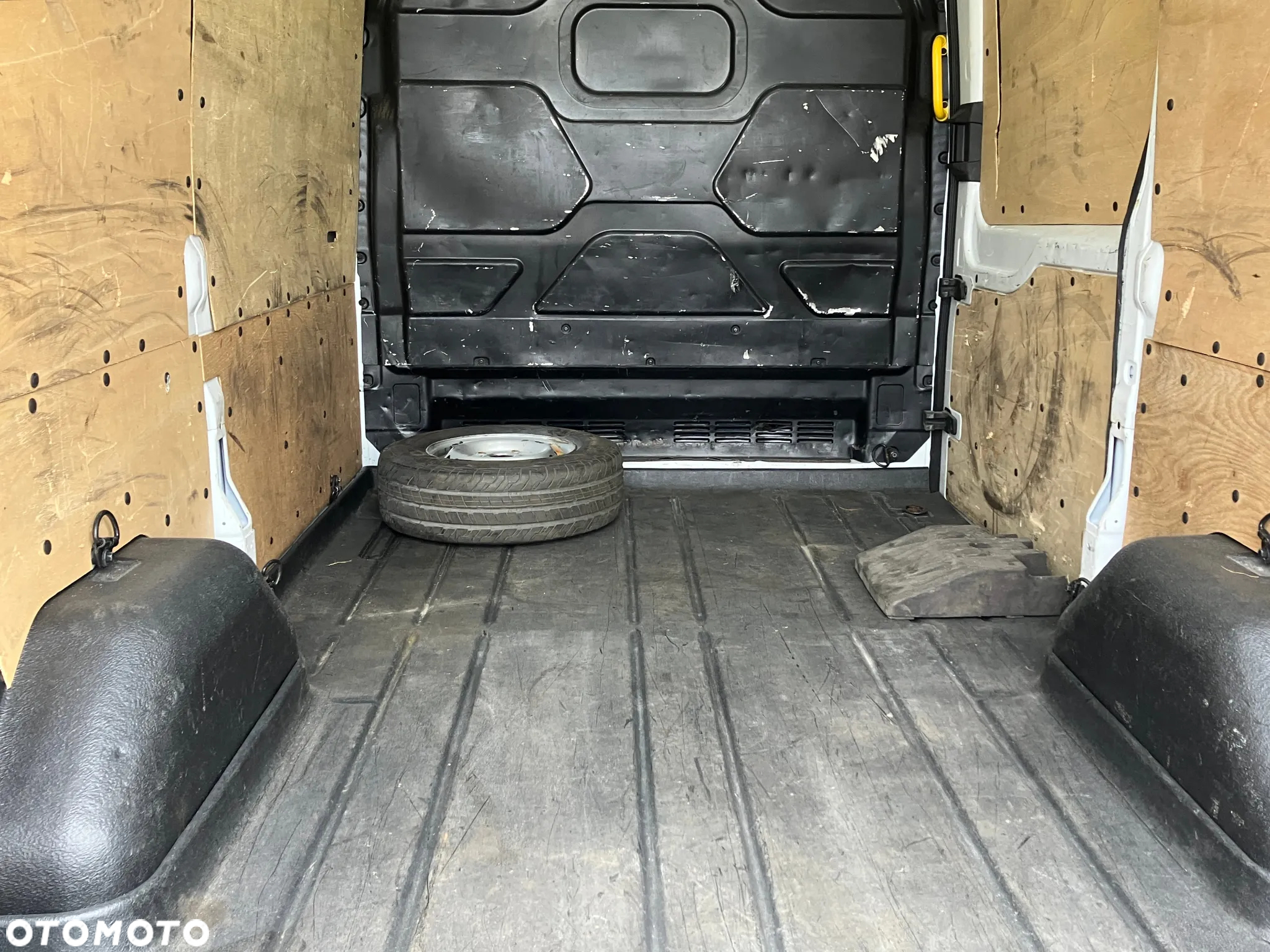 Ford Transit - 18