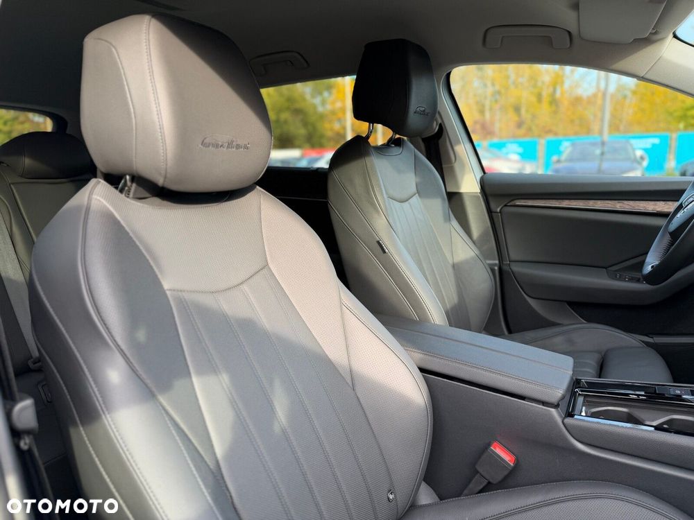 Skoda Superb 2.0 TDI SCR L&K DSG - 13
