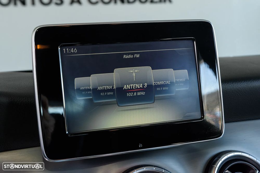 Mercedes-Benz CLA 200 d Shooting Brake AMG Line - 21