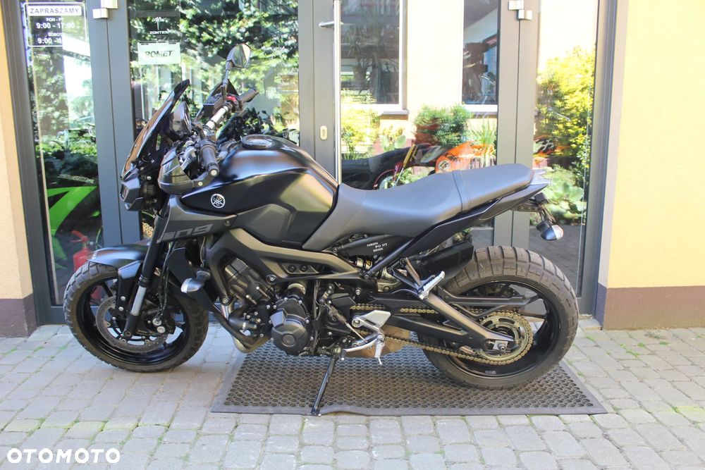 Yamaha MT - 3