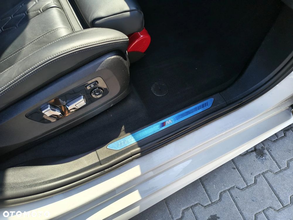 BMW X5 xDrive25d - 27