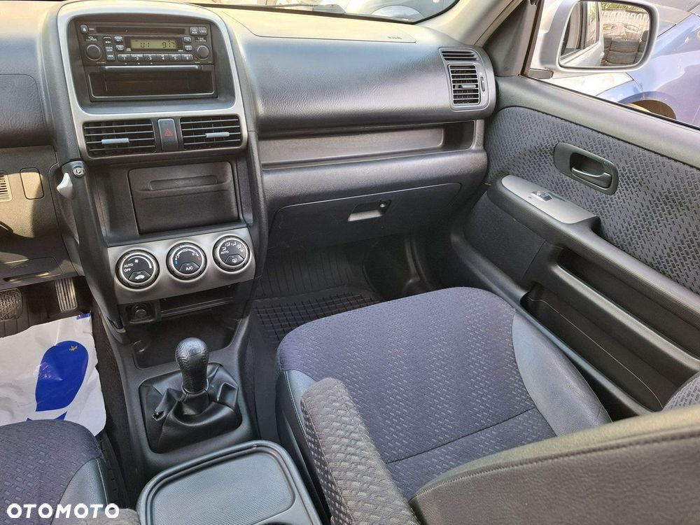 Honda CR-V 2.0 LS High - 24