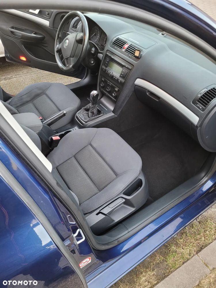 Skoda Octavia 2.0 FSI Ambiente - 15