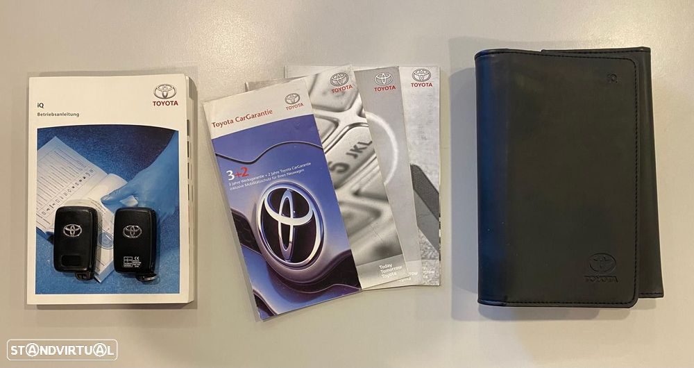 Toyota iQ 1.0 VVT-i Essential+AC - 39