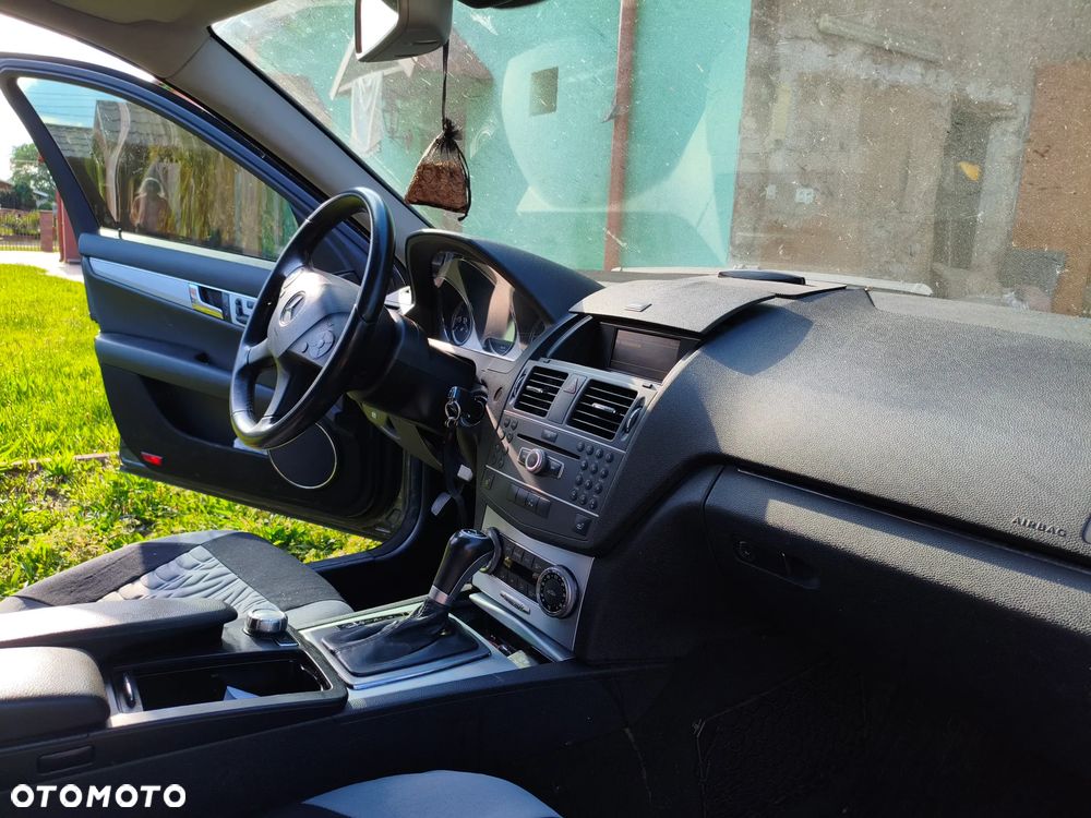 Mercedes-Benz Klasa C 220 CDI DPF Automatik BlueEFFICIENCY - 13