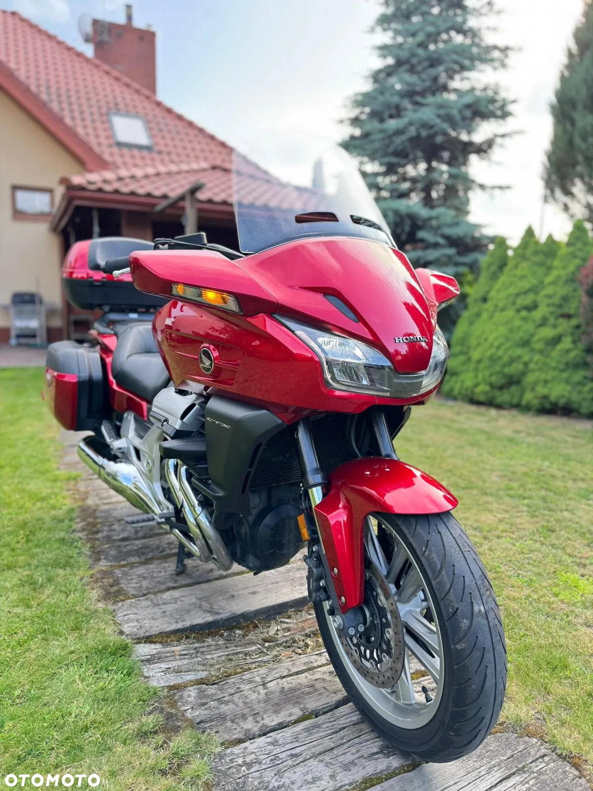 Honda CTX - 10