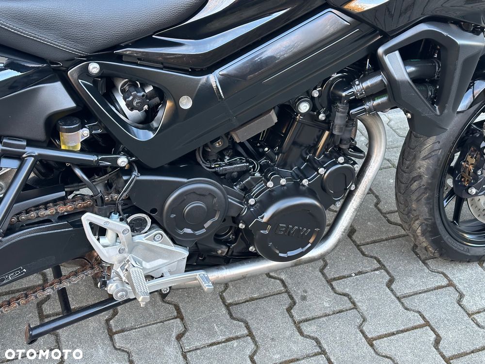 BMW F - 15