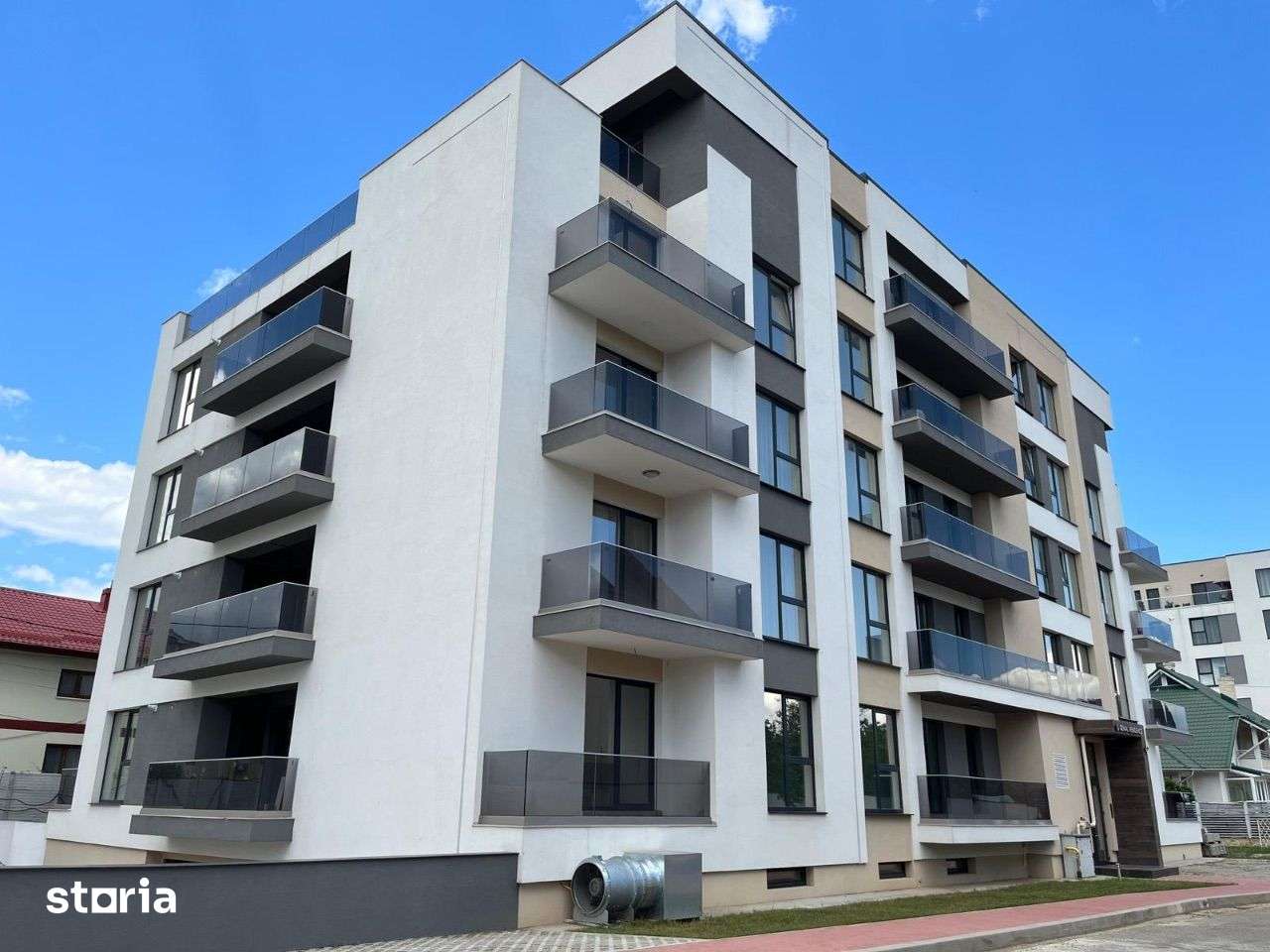 Apartamente de lux, 4 camere/ zona Albert/ Ploiesti — fotografia 1