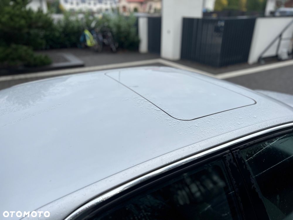 BMW Seria 5 520i - 17