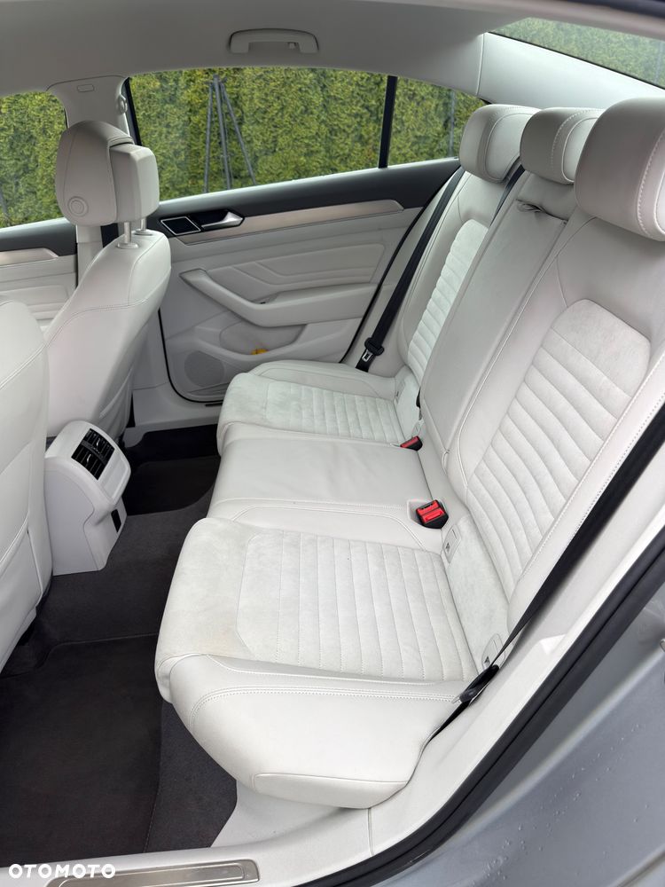 Volkswagen Passat 2.0 TSI 4Mot Elegance DSG - 12