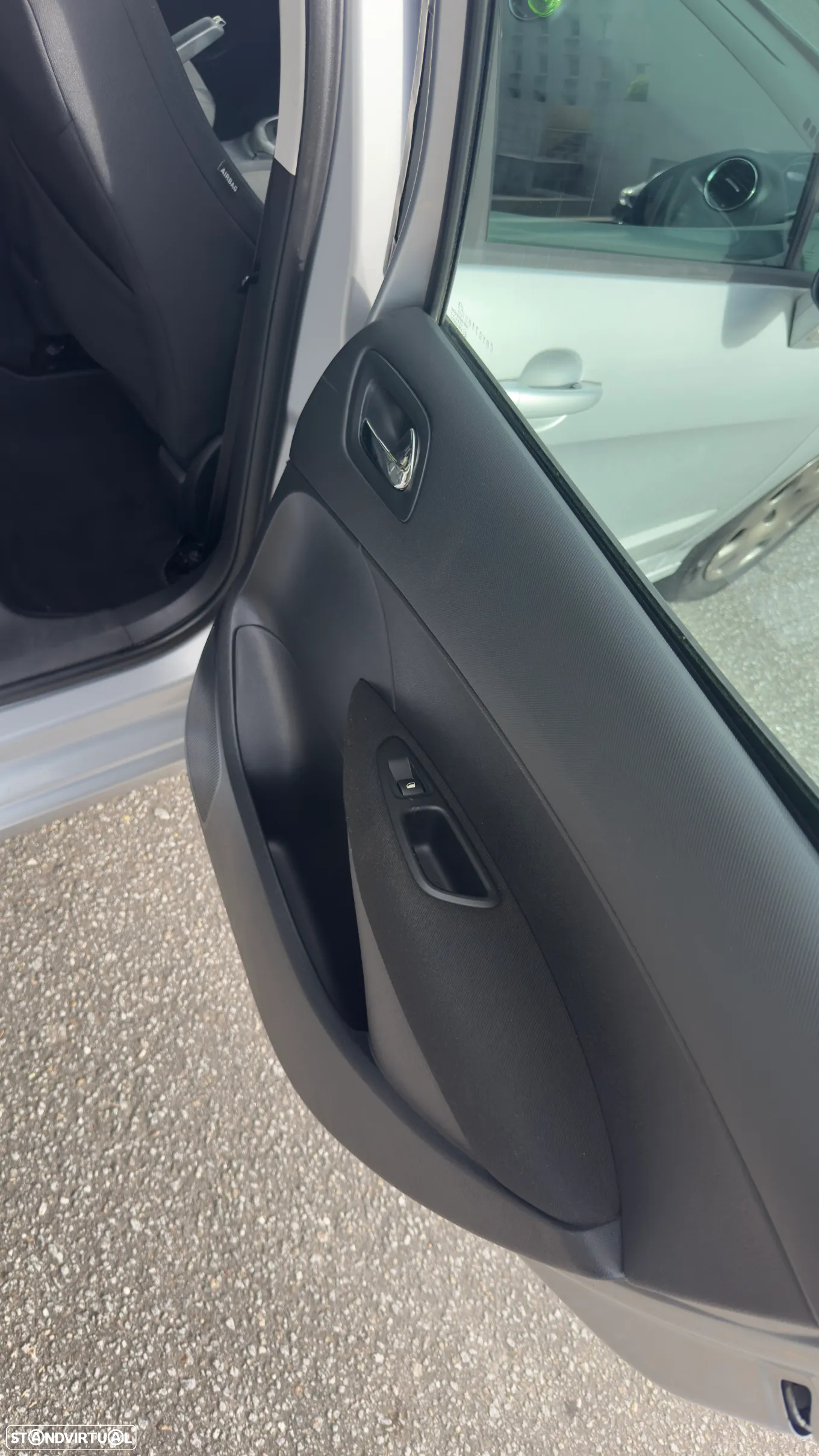 Peugeot 308 1.6 HDi Executive - 21