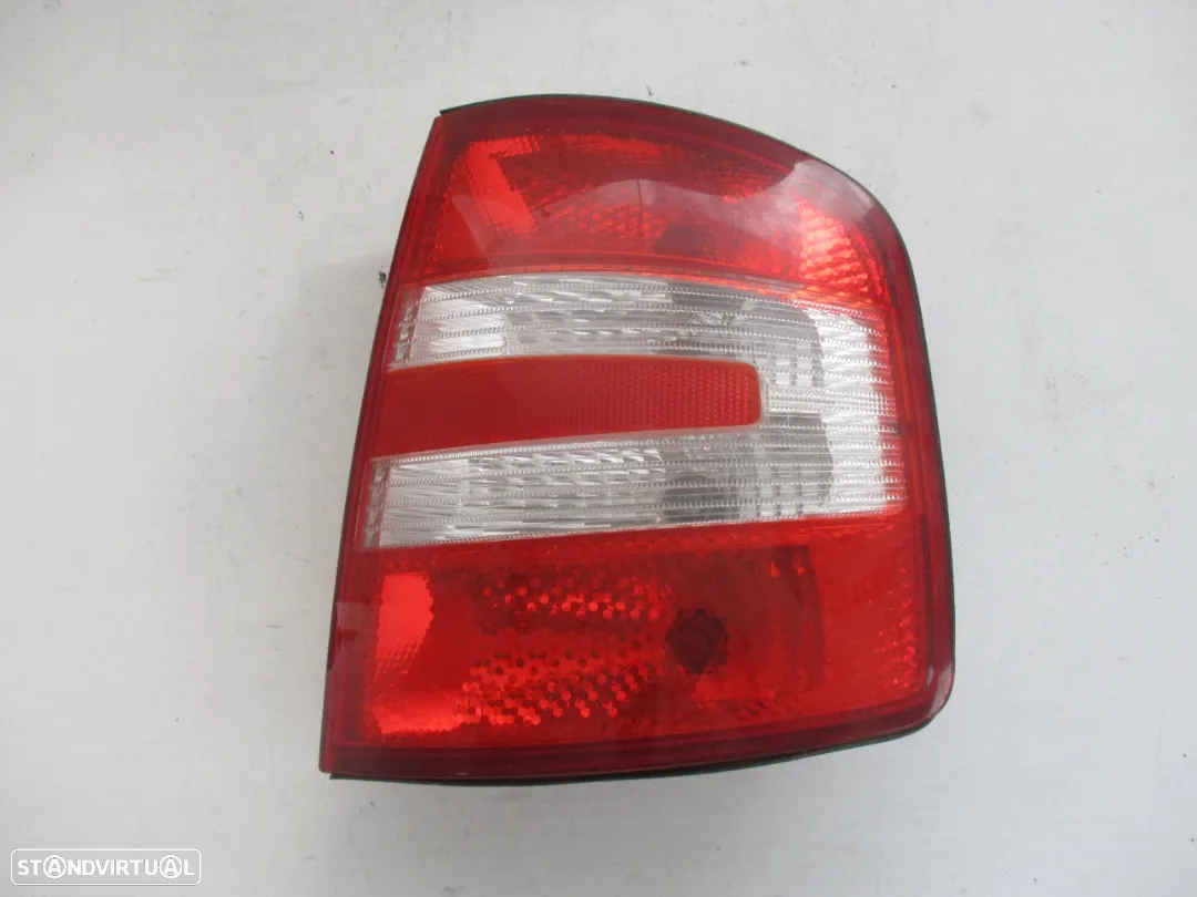 Farol Farolim Skoda Fabia SW Carrinha Direito - 2