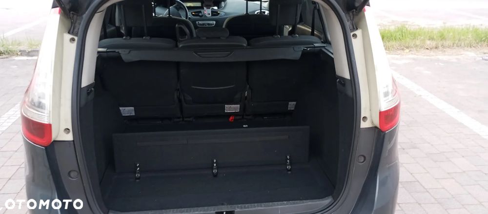 Renault Scenic - 20