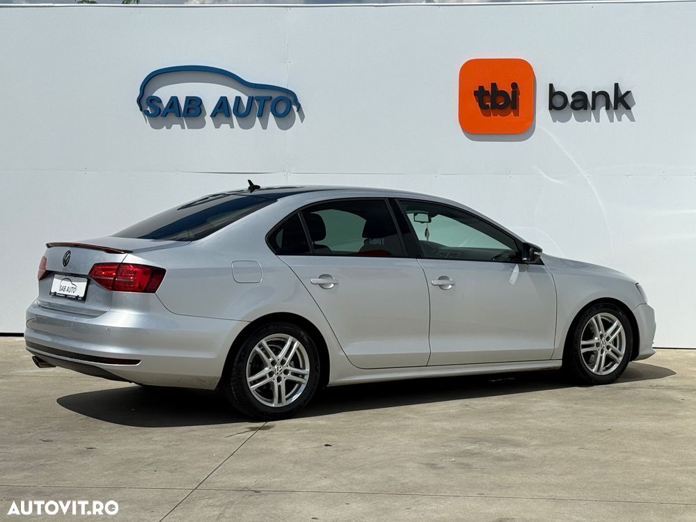 Volkswagen Jetta 2.0 TDI BlueMotion Technologie - 20