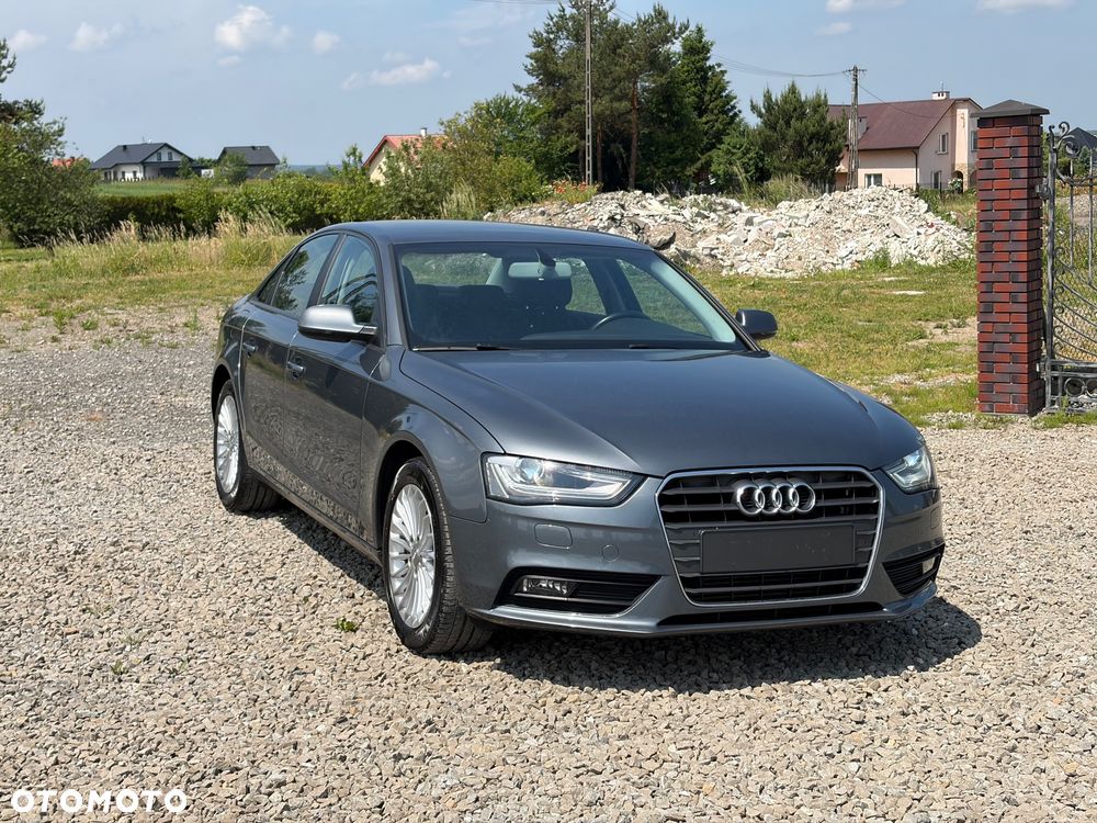 Audi A4 Limousine 2.0 TDI DPF multitronic Ambition - 13