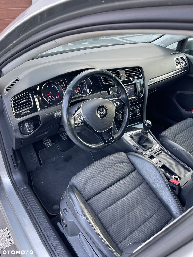 Volkswagen Golf 2.0 BlueTDI Highline - 19