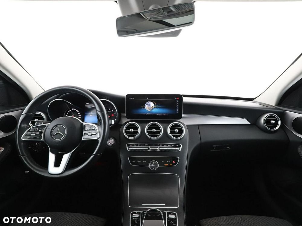 Mercedes-Benz Klasa C 180 9G-TRONIC Avantgarde - 16