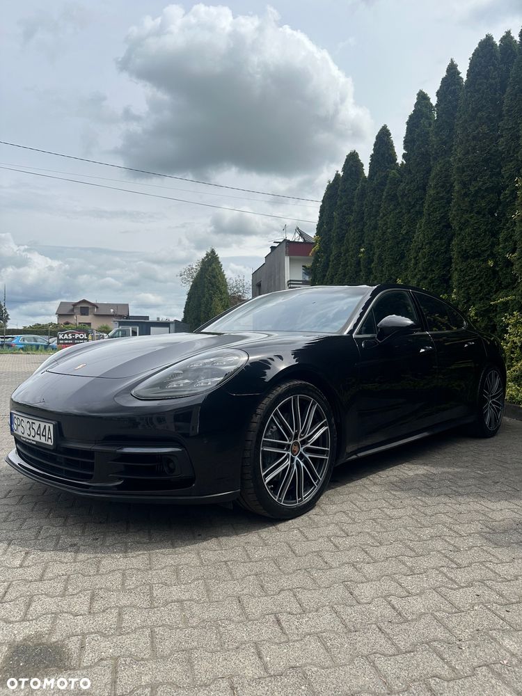 Porsche Panamera 4S - 4