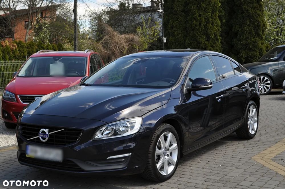 Volvo S60 D4 Drive-E Dynamic Edition (Kinetic) - 3