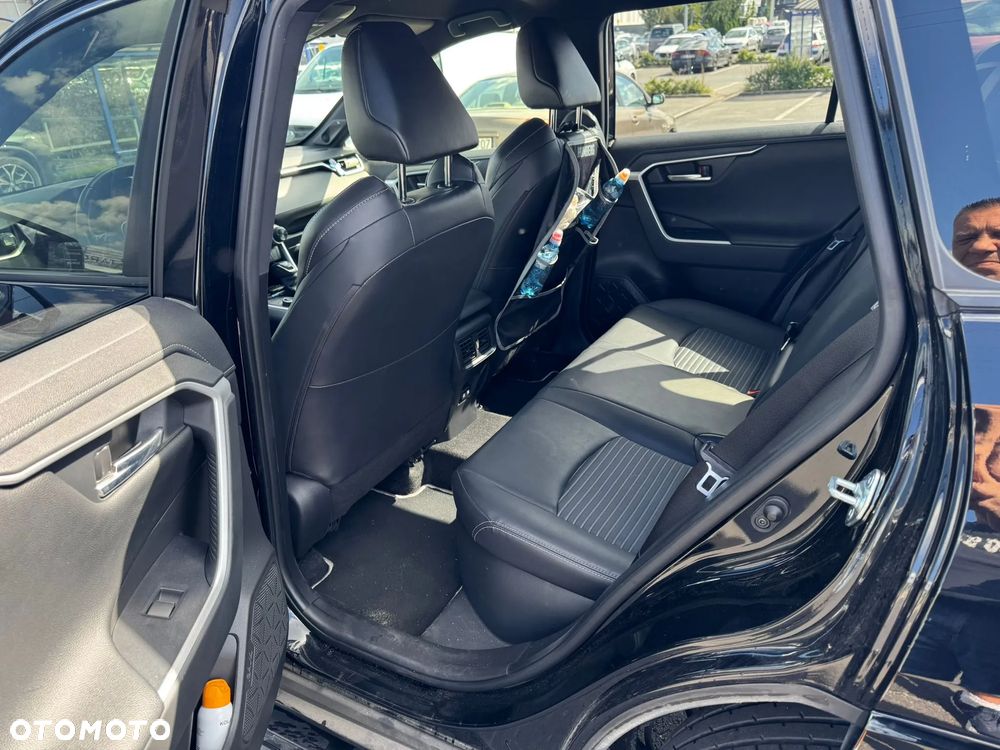 Toyota RAV4 2.5 Hybrid Black Edition by JBL 4x4 - 9