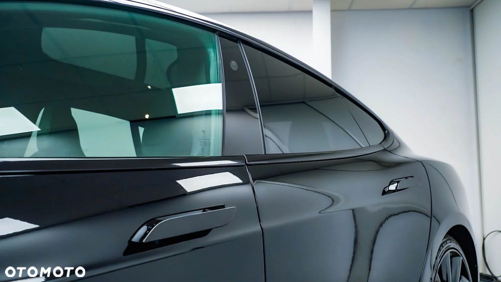 Tesla Model S Performance - 6