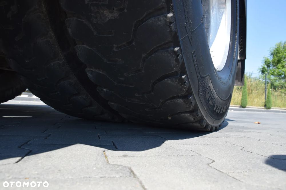 Mercedes-Benz ACTROS 1848 / EURO 6 / HYDRAULIKA / TEMPOMAT / KLIMATYZACJA / SERWISOWANY / SPROWADZONY - 15