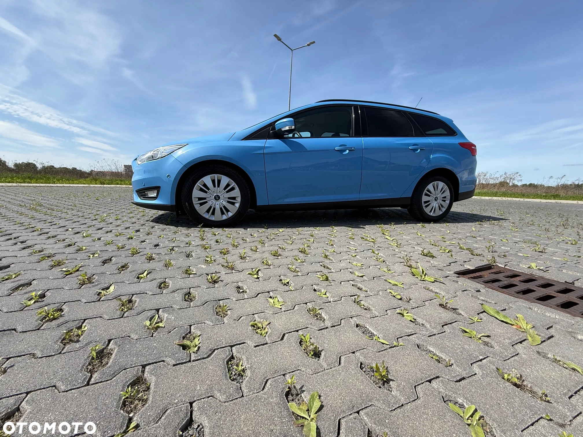 Ford Focus 1.5 EcoBlue Start-Stopp-System COOL&CONNECT - 4