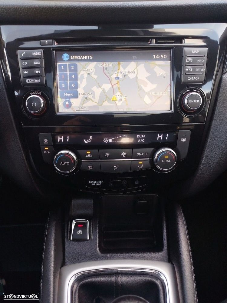 Nissan Qashqai 1.6 dCi N-Connecta 18 - 6