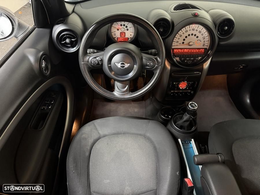 MINI Countryman One D - 19
