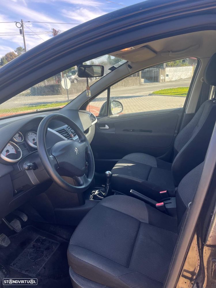 Peugeot 207 1.4 16V Active - 6