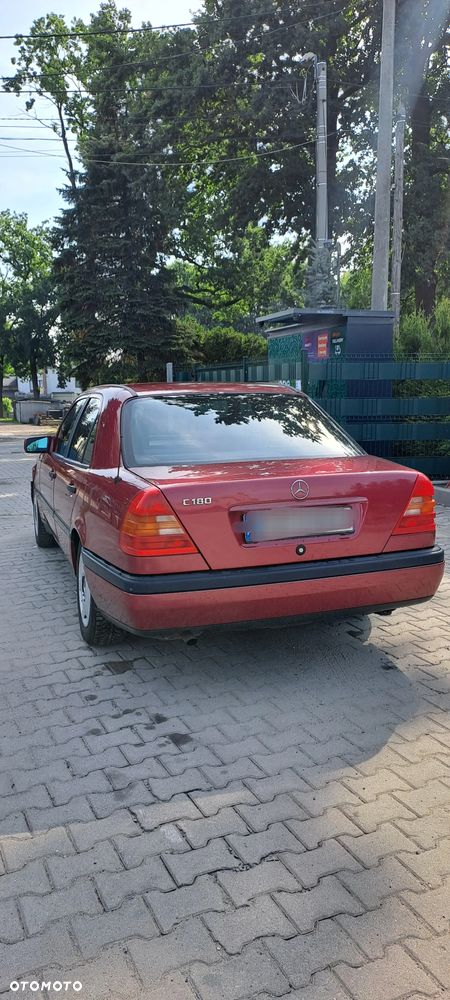 Mercedes-Benz Klasa C 180 Classic - 4
