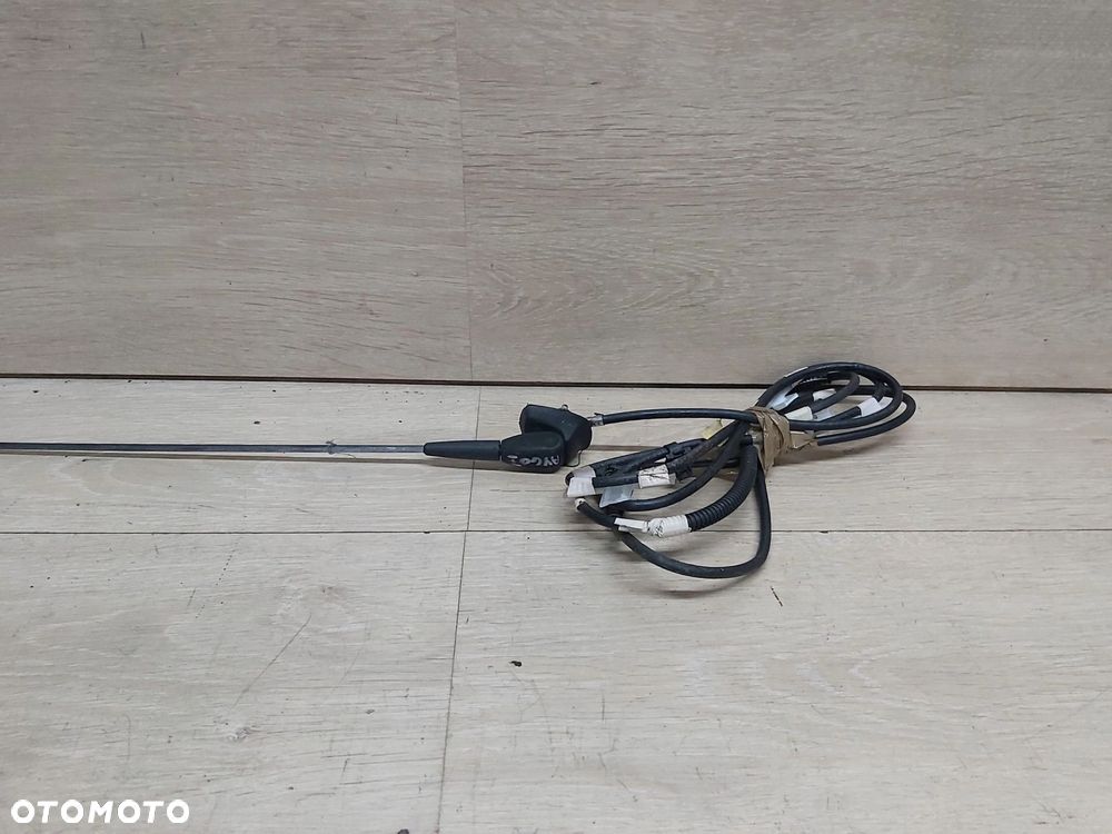 Toyota AYGO I antena dachowa bat - 2
