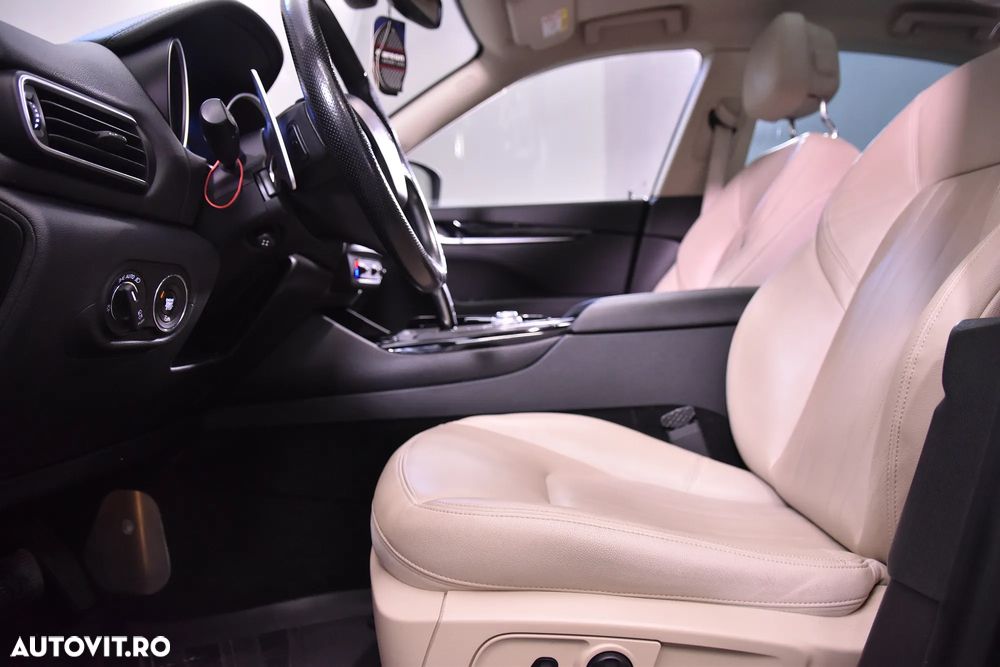 Maserati Levante - 24