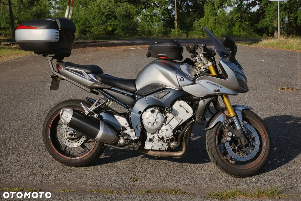 Yamaha FZ - 8