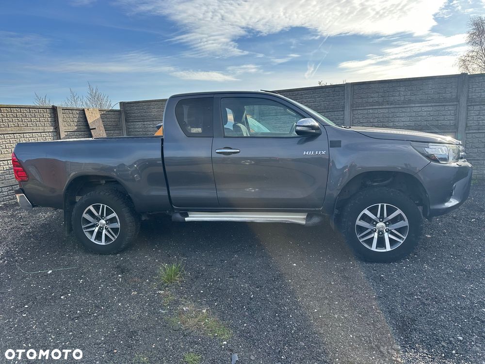Toyota Hilux 4x4 Double Cab Duty Comfort - 12