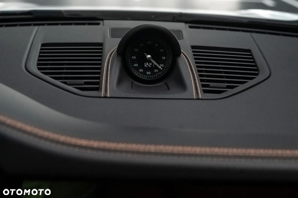 Porsche 911 Carrera S - 25