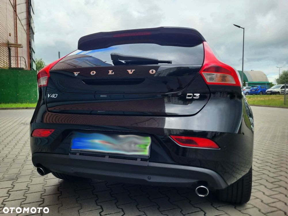 Volvo V40 D3 Geartronic Momentum - 27