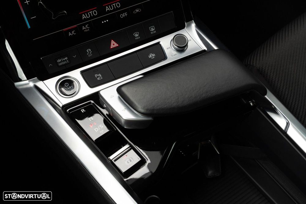 Audi Q8 e-Tron Sportback 55 quattro Advanced - 24