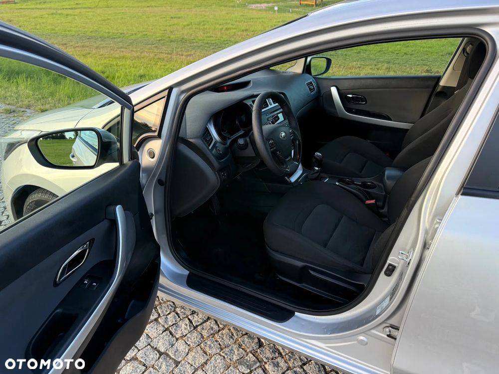 Kia Ceed - 7