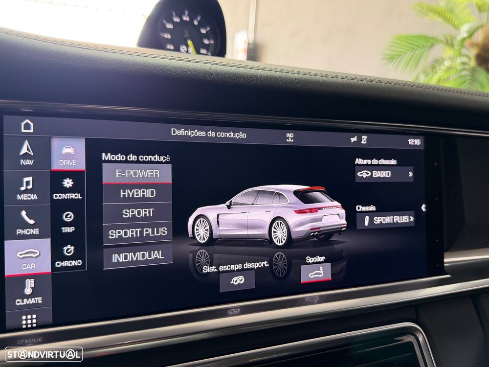 Porsche Panamera Sport Turismo 4 E-Hybrid Edition 10 Anos - 17