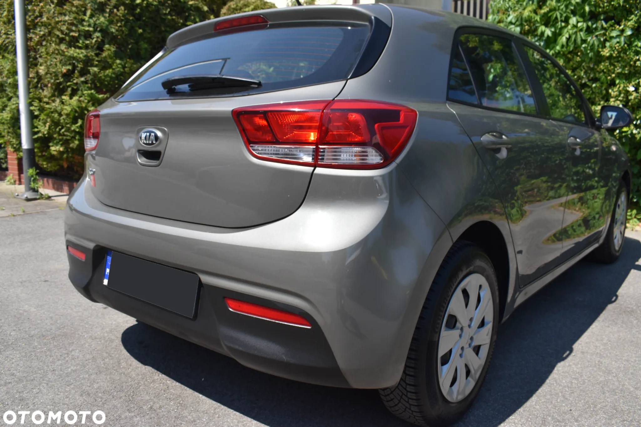 Kia Rio 1.2 L - 33