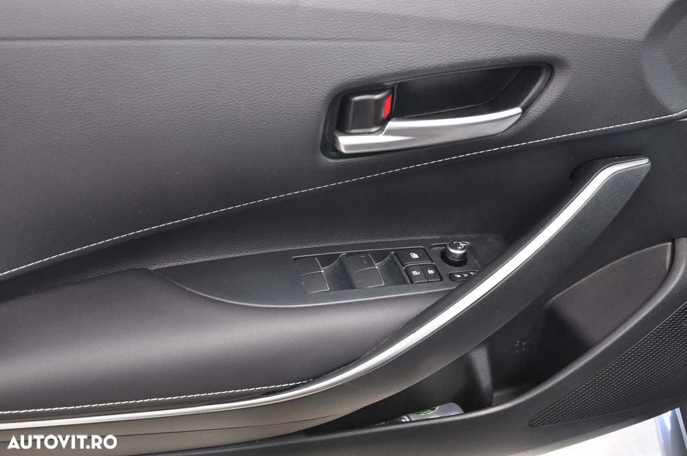 TOYOTA Corolla 2024 — imagine 13