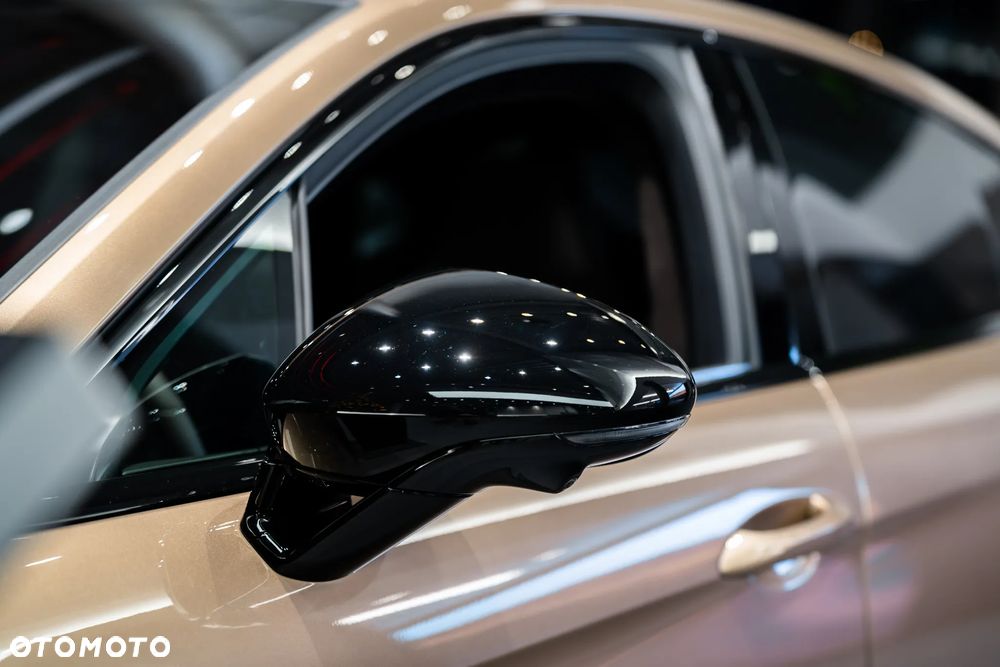 Porsche Panamera - 25