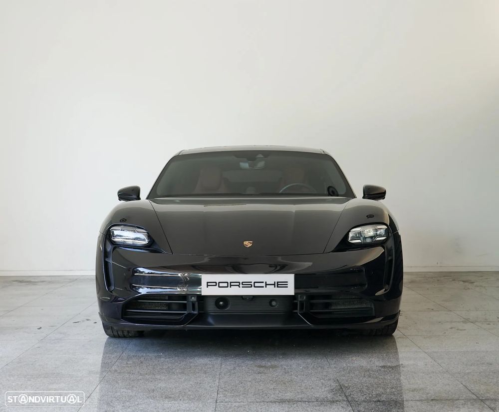 Porsche Taycan Turbo - 2