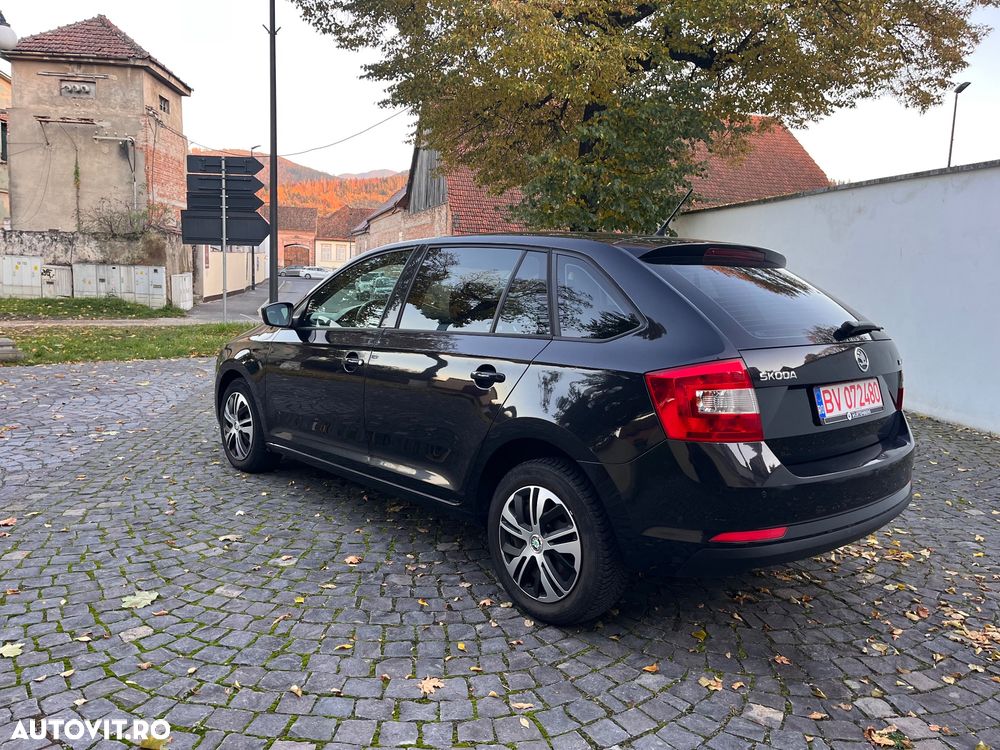 Skoda RAPID Spaceback 1.6 TDI DSG Elegance - 4