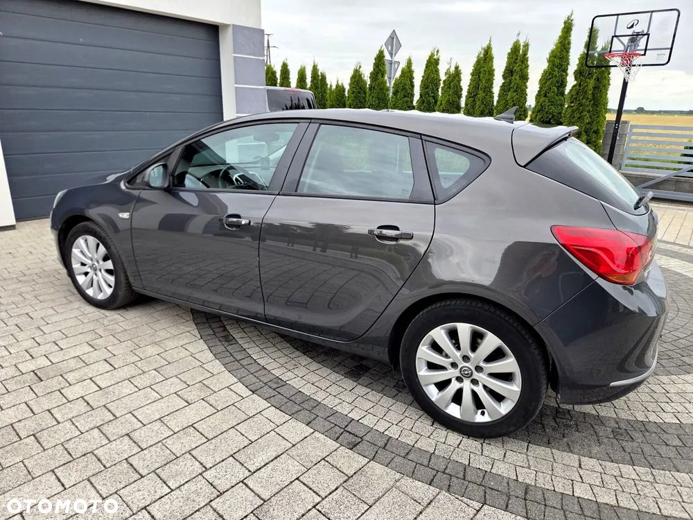 Opel Astra - 10