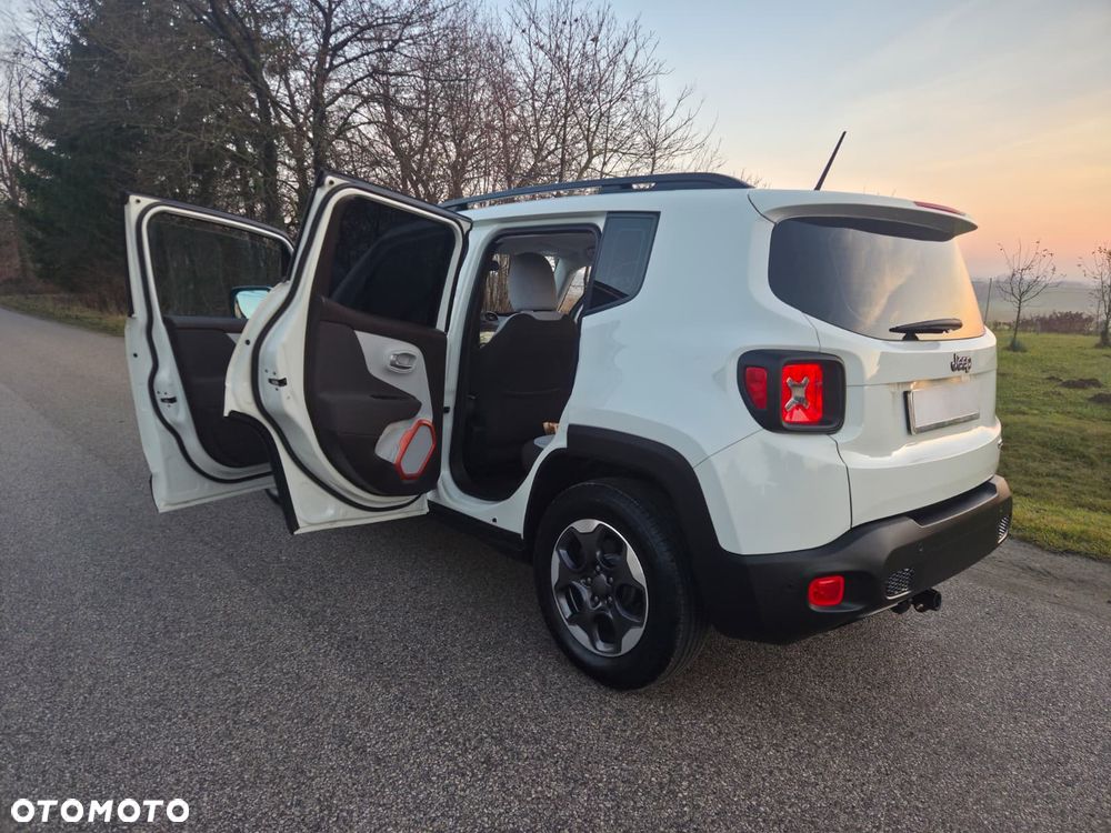 Jeep Renegade 1.4 MultiAir DSG Business Line - 22