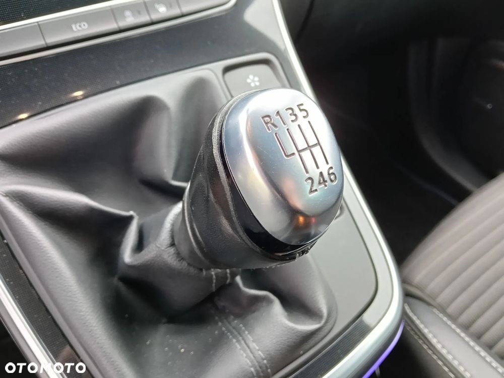 Renault Grand Scenic TCe 140 GPF BOSE EDITION - 24