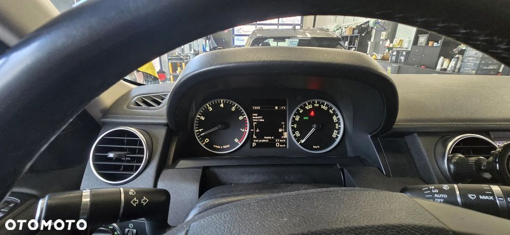 Land Rover Discovery - 12