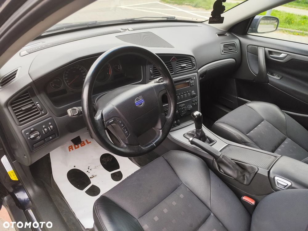 Volvo V70 2.4 Edition - 14